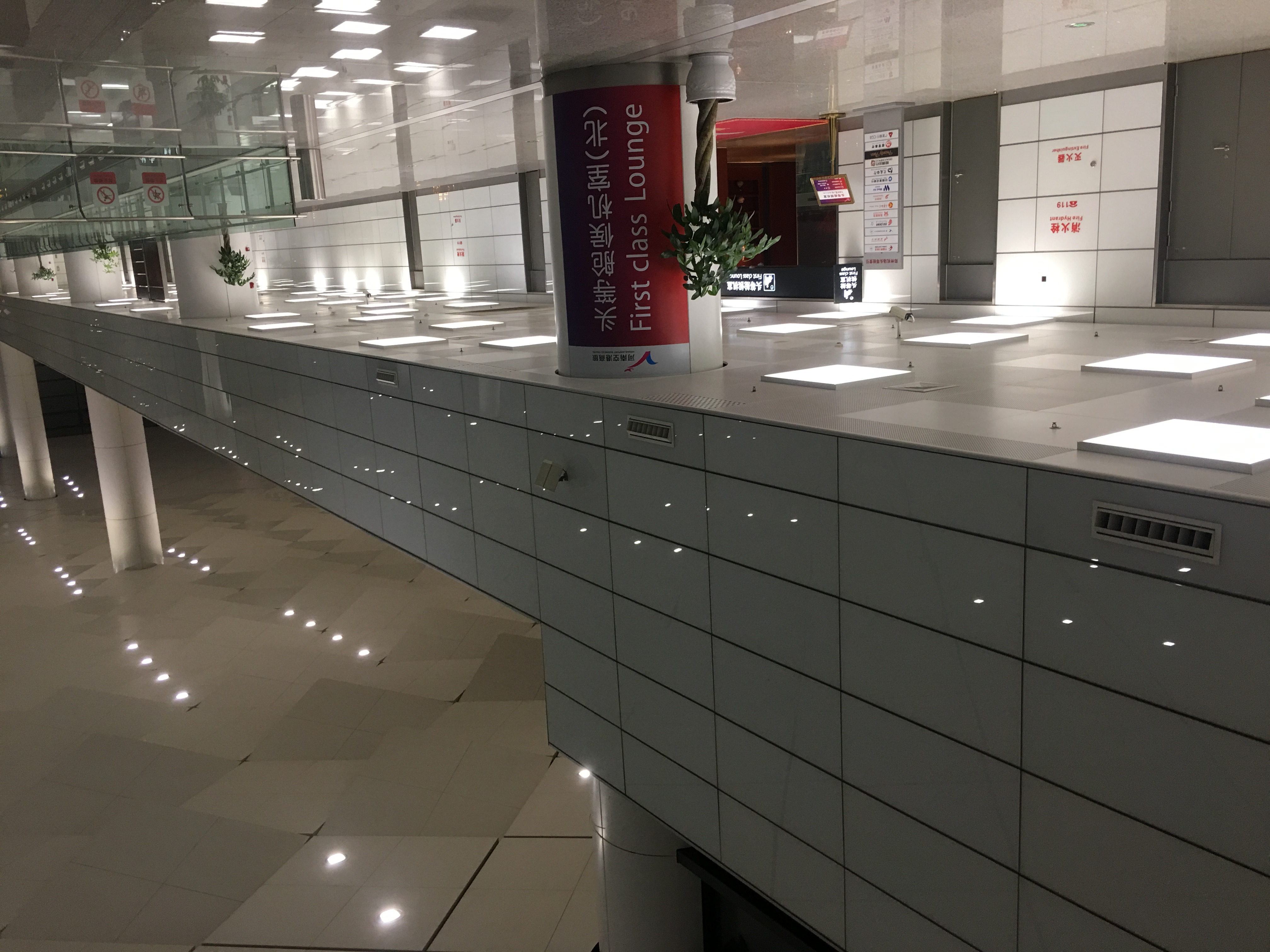 钢化万搏·(中国区)体育官方网站在大厅走廊中运用